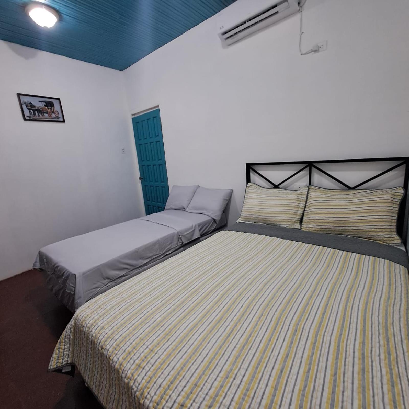 Hostal Victoria Granada Ngoại thất bức ảnh