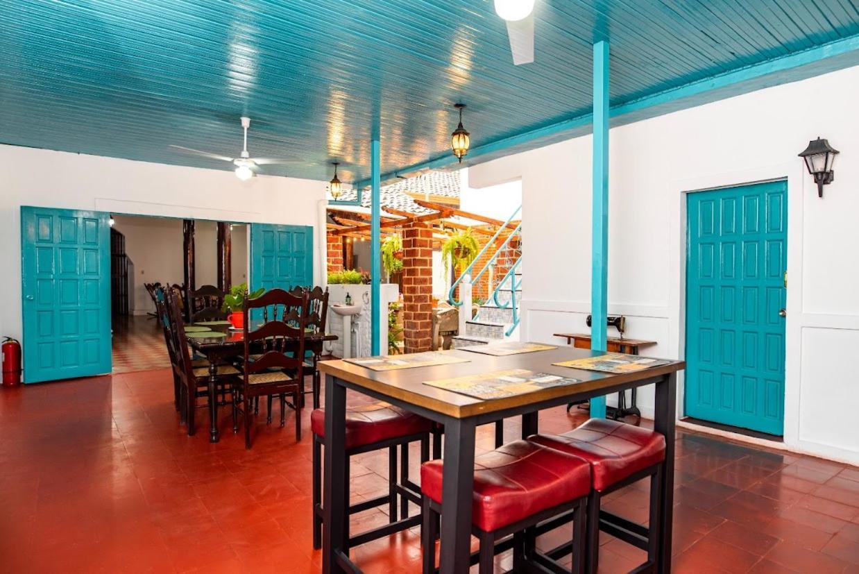 Hostal Victoria Granada Ngoại thất bức ảnh